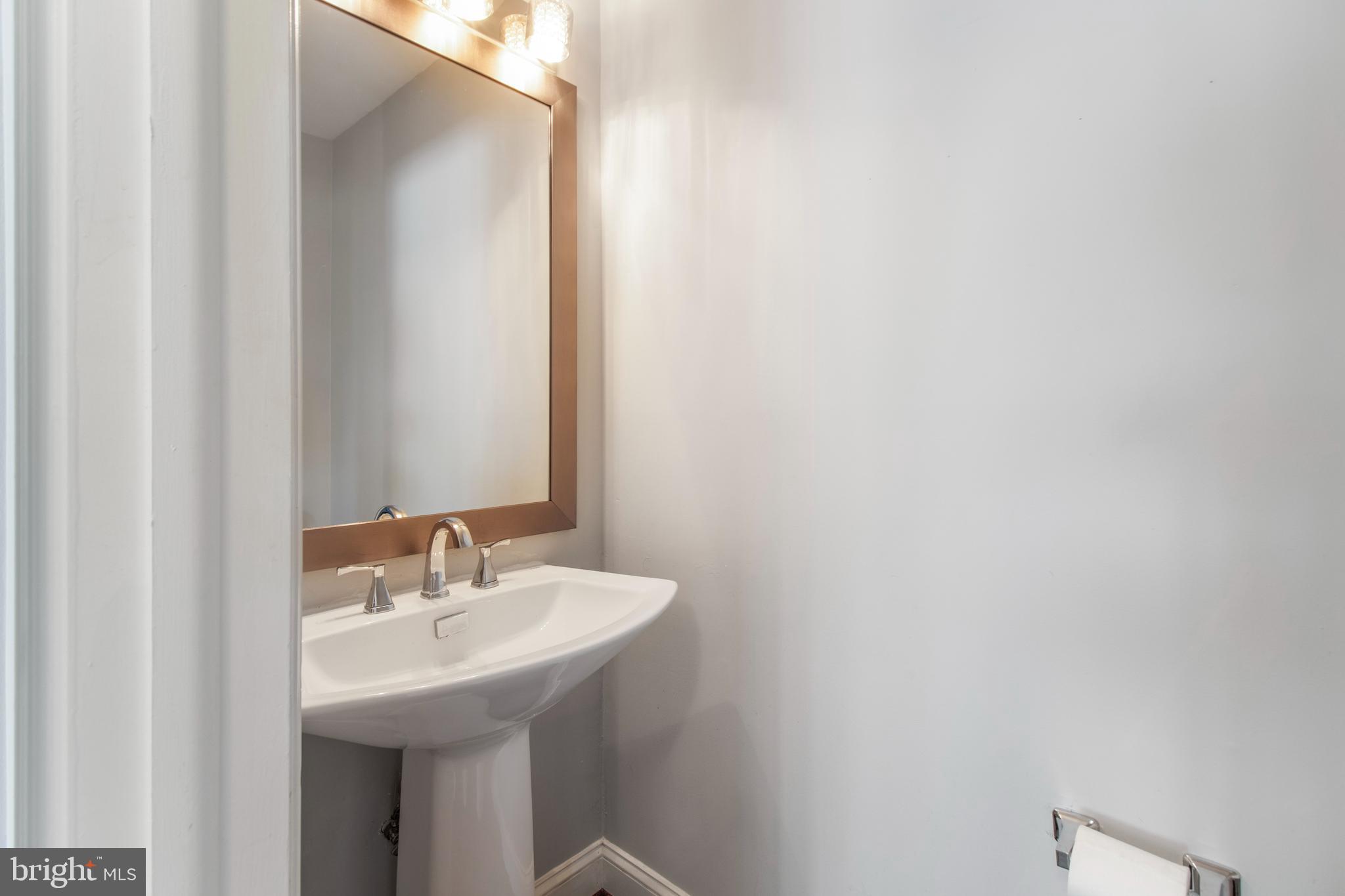 12563 Rock Ridge Road Herndon, VA 20170 - Photo 36 of 42 Gallery Image 36