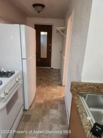 $1,700 | 915 Bennett Avenue, Glenwood Springs, CO 81601