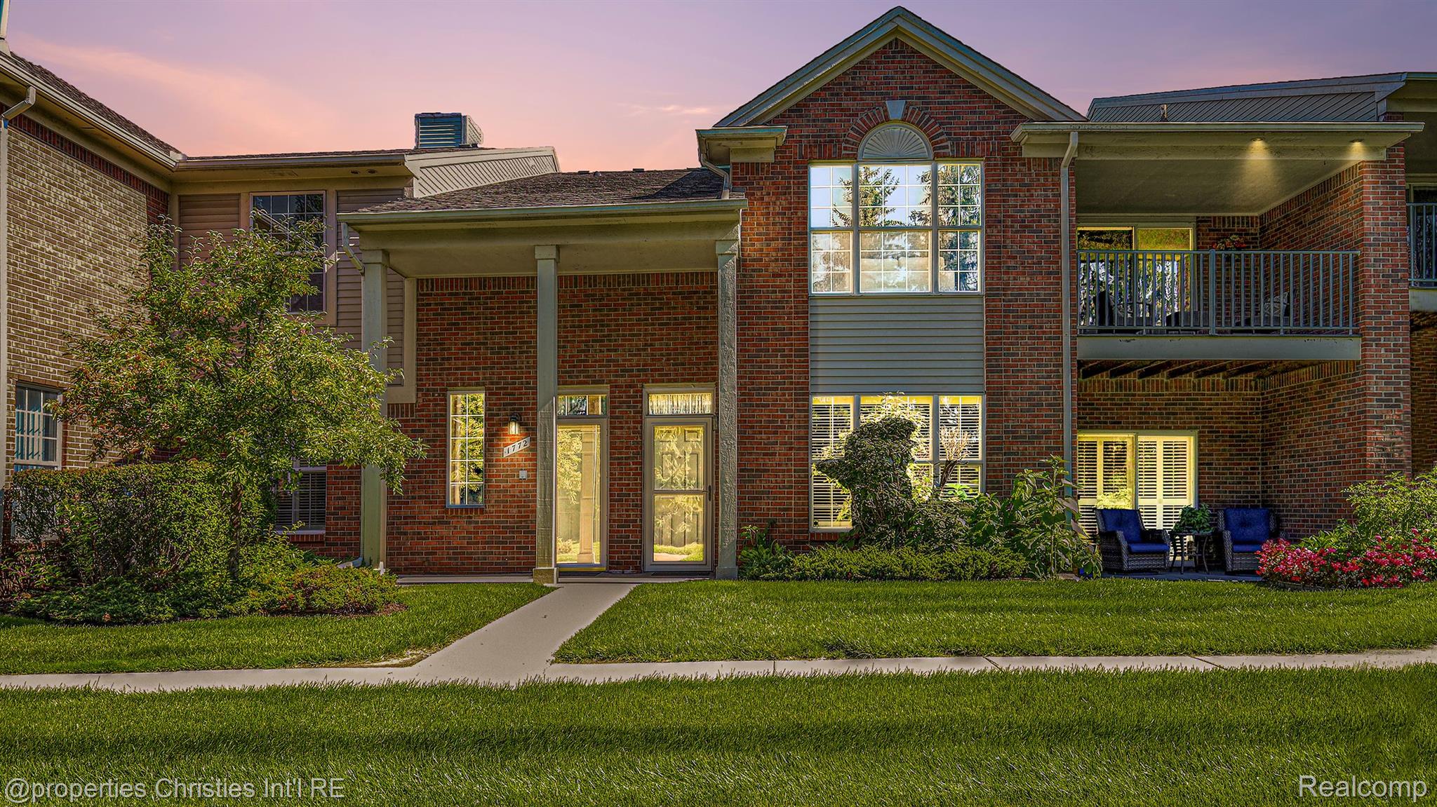1772 Flagstone Circle Rochester, MI 48307 - Photo 2 of 28 Gallery Image 2