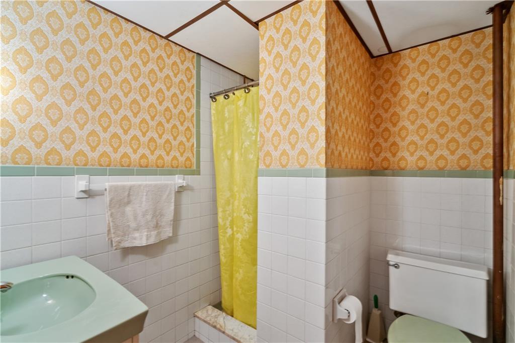 446 Aten Road Coraopolis, PA 15108 - Photo 20 of 36 Gallery Image 20