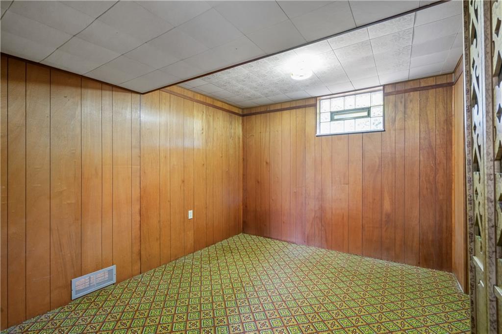 446 Aten Road Coraopolis, PA 15108 - Photo 23 of 36 Gallery Image 23