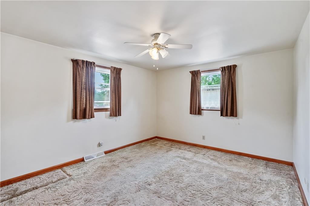 446 Aten Road Coraopolis, PA 15108 - Photo 29 of 36 Gallery Image 29
