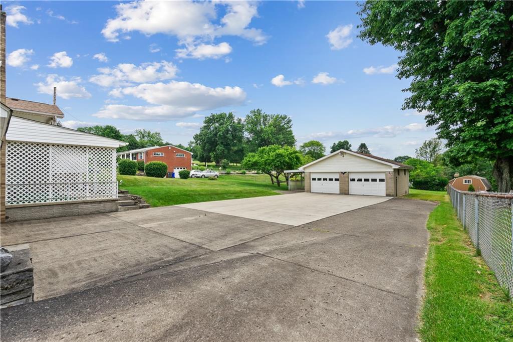 446 Aten Road Coraopolis, PA 15108 - Photo 5 of 36 Gallery Image 5