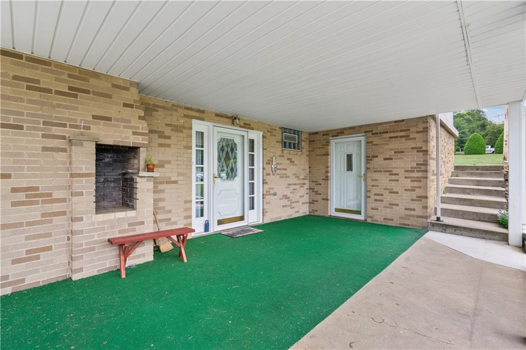 446 Aten Road Coraopolis, PA 15108 - Photo 7 of 36 Gallery Image 7
