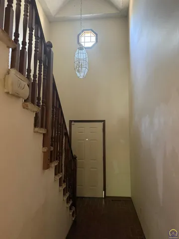 $229,900 | 2509 Southwest Staffordshire Road, Topeka, KS 66614