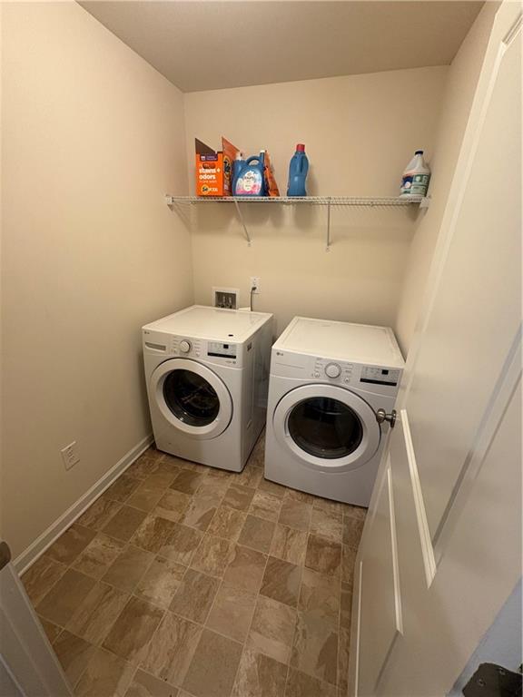 3424 Pratt Way Bethlehem, GA 30620 - Photo 11 of 23 a utility room with dryer and washer