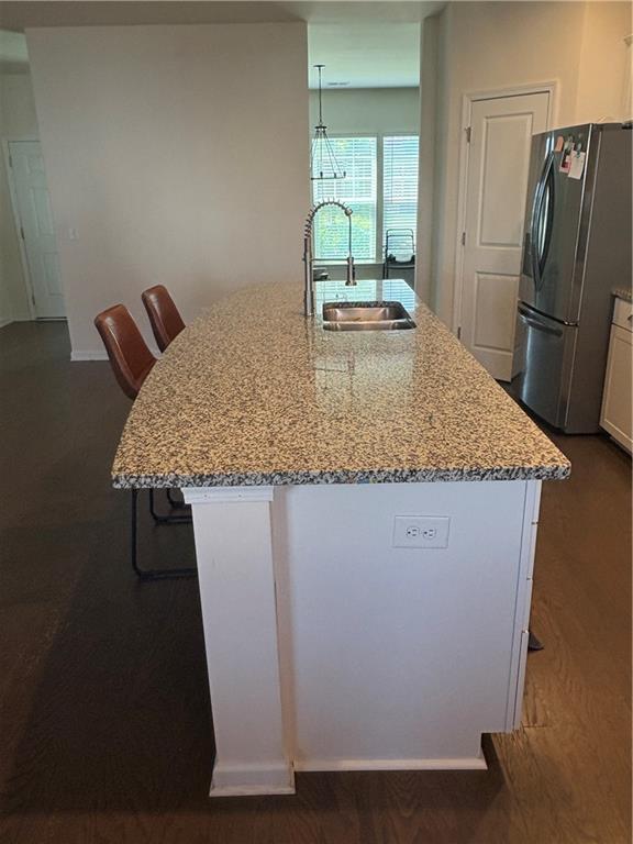 3424 Pratt Way Bethlehem, GA 30620 - Photo 6 of 23 a close view of kitchen countertops with fireplace