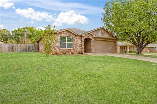 $279,000 | 1321 Crestview Drive, Denison, TX 75020