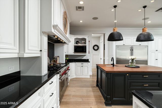 $4,749,500 | 6113 East Calle Del Norte, Scottsdale, AZ 85251