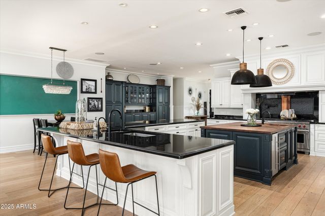 $4,749,500 | 6113 East Calle Del Norte, Scottsdale, AZ 85251