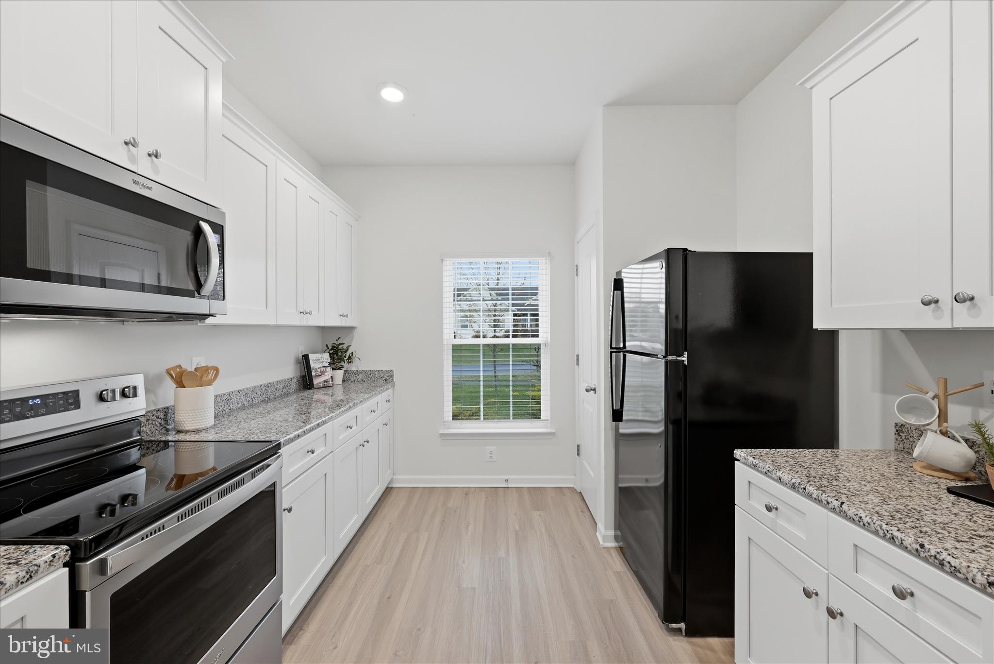 697 Rivanna Run Falling Waters, WV 25419 - Photo 11 of 63 Kitchen