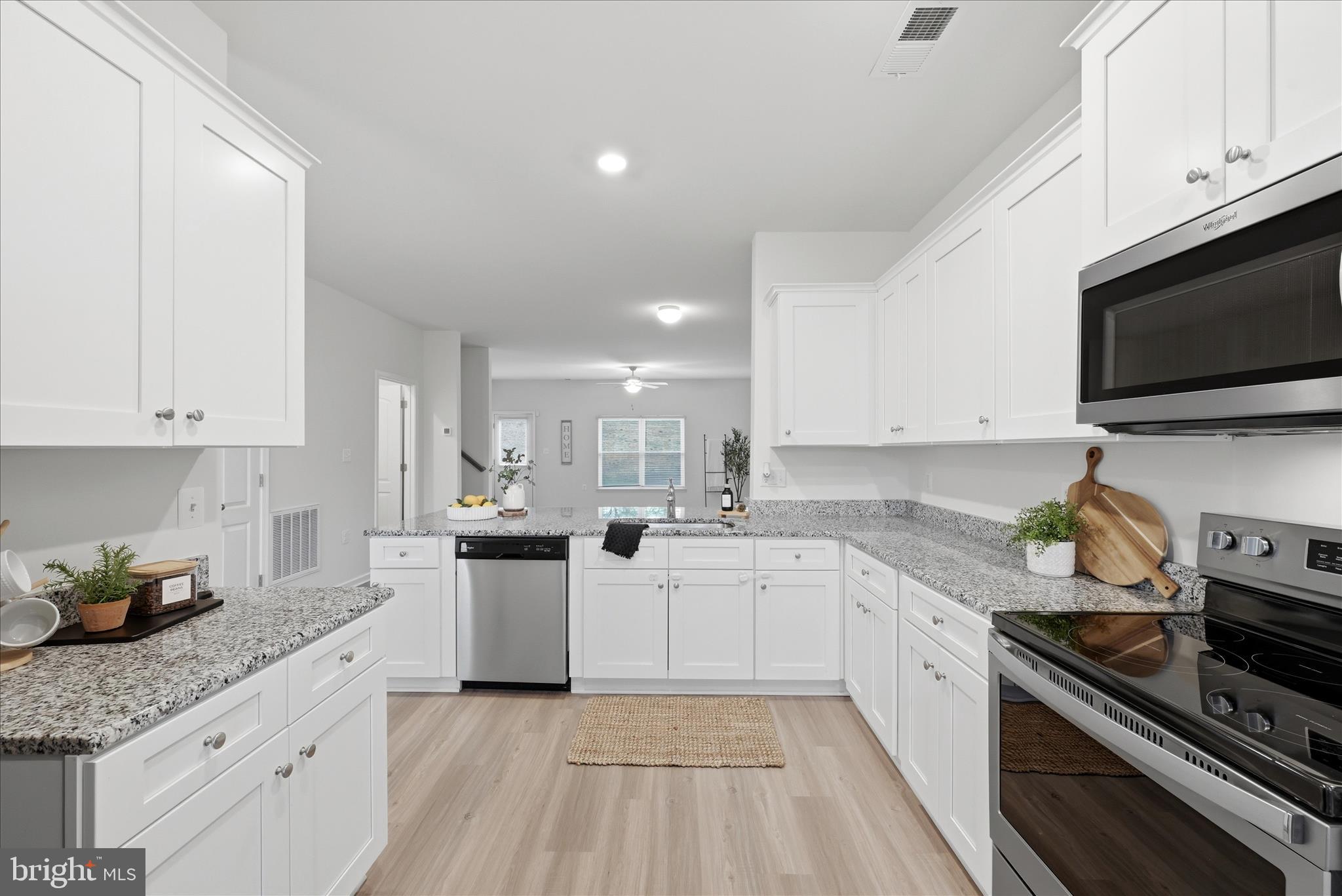 697 Rivanna Run Falling Waters, WV 25419 - Photo 12 of 63 Kitchen