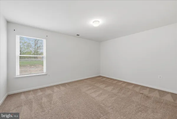$425,000 | 697 Rivanna Run, Falling Waters, WV 25419