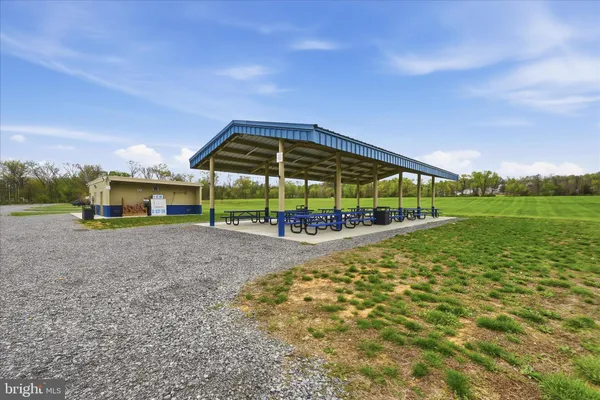 $425,000 | 697 Rivanna Run, Falling Waters, WV 25419