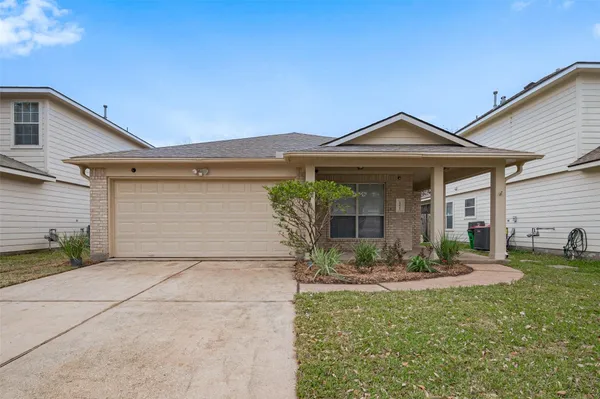 $1,900 | 11615 Standing Pine Lane, Tomball, TX 77375