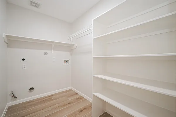 $1,900 | 11615 Standing Pine Lane, Tomball, TX 77375