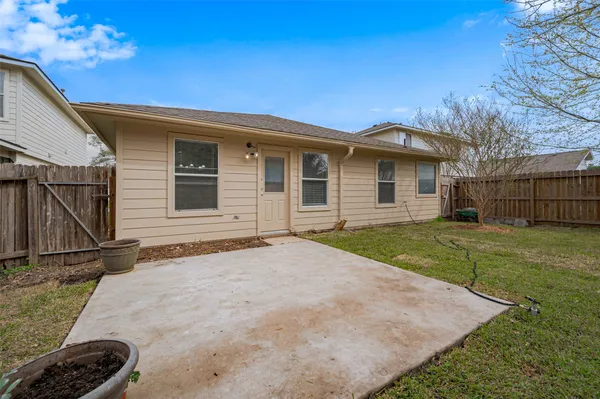 $1,900 | 11615 Standing Pine Lane, Tomball, TX 77375