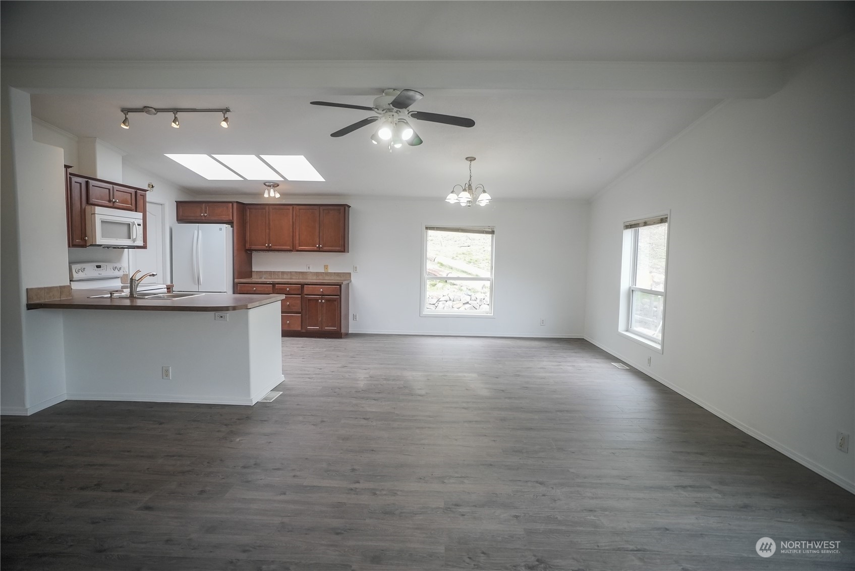 3742 Squilchuck Road, Unit 8 Wenatchee, WA 98801 - Photo 12 of 30 Gallery Image 12