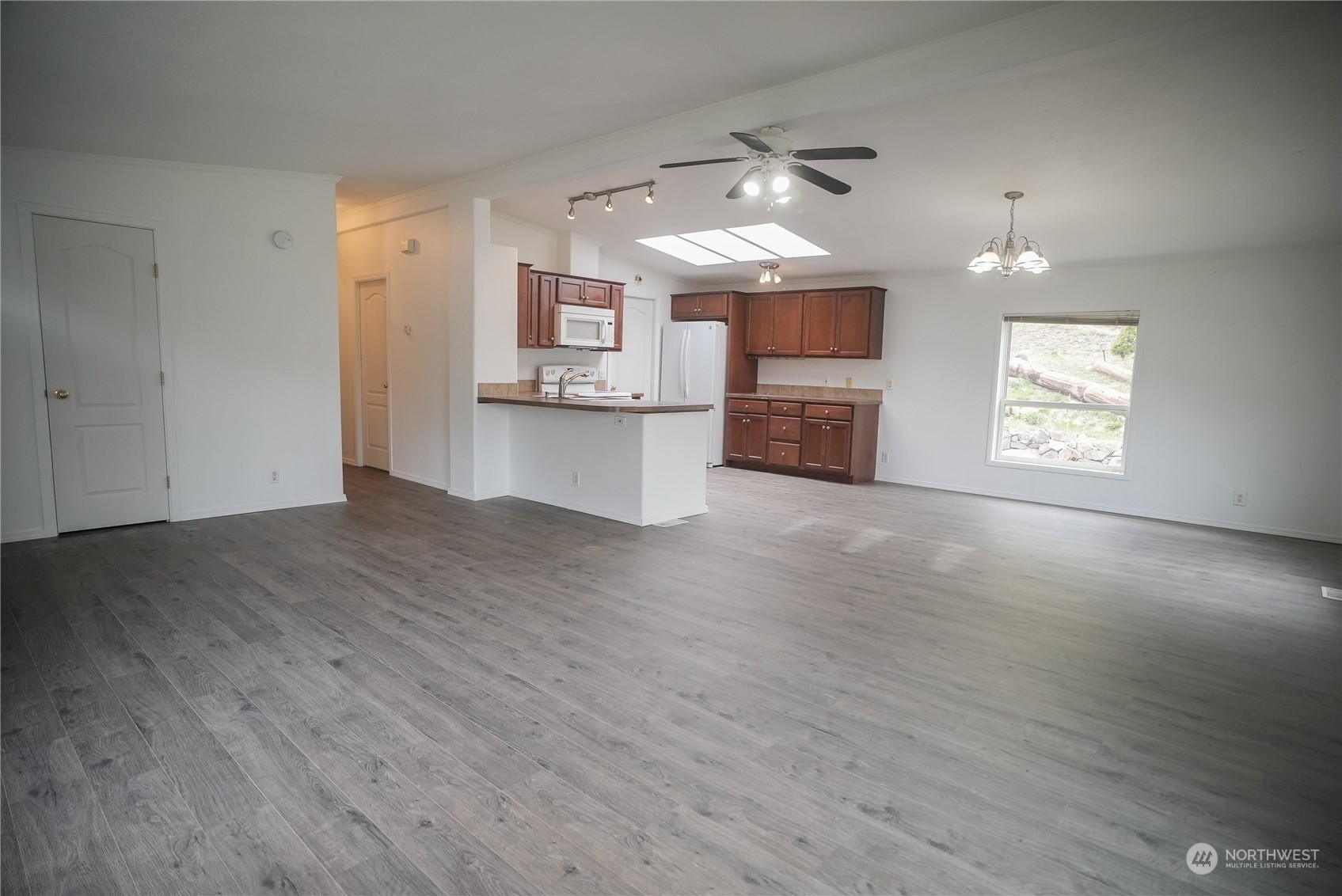 3742 Squilchuck Road, Unit 8 Wenatchee, WA 98801 - Photo 13 of 30 Gallery Image 13