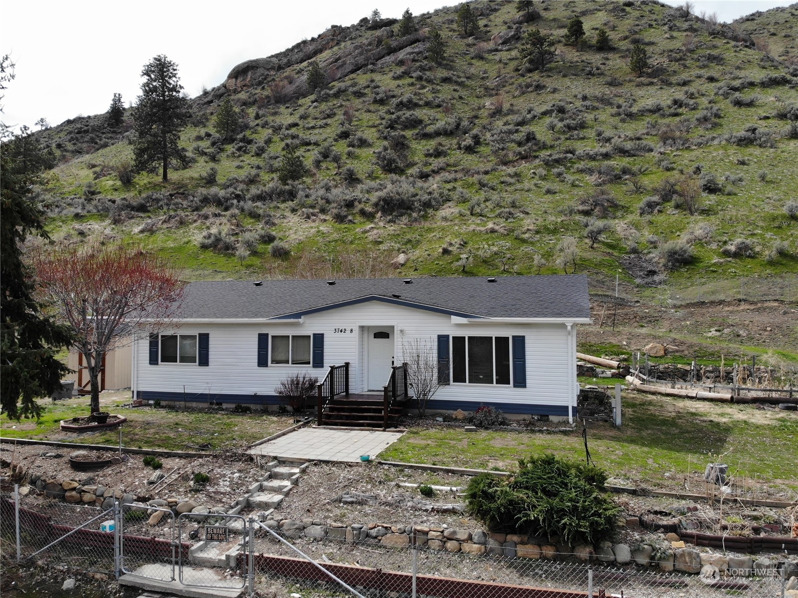 3742 Squilchuck Road, Unit 8 Wenatchee, WA 98801 - Photo 2 of 30 Gallery Image 2