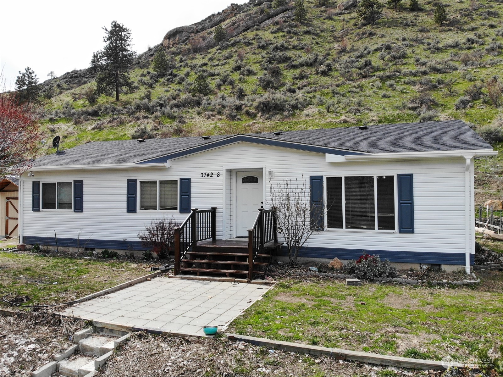 3742 Squilchuck Road, Unit 8 Wenatchee, WA 98801 - Photo 3 of 30 Gallery Image 3