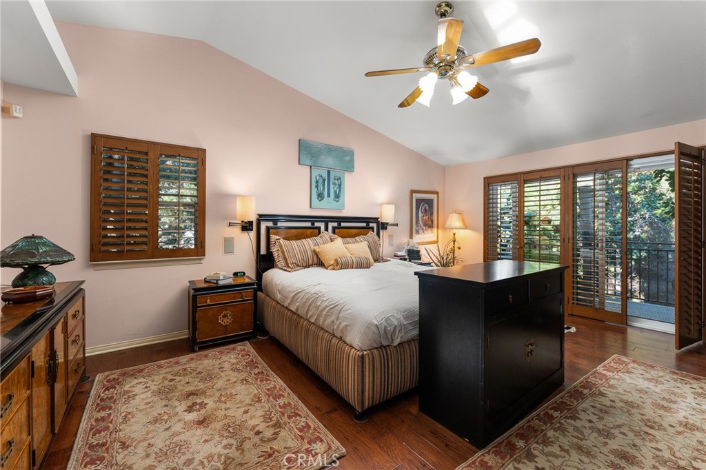 1457 Crestview Road Redlands, CA 92374 - Photo 25 of 60 Sleeping area of Primary Suite