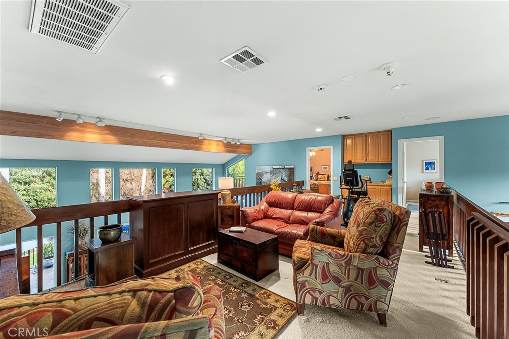 1457 Crestview Road Redlands, CA 92374 - Photo 31 of 60 Upper level loft