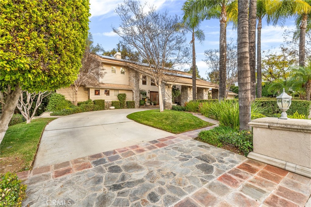 1457 Crestview Road Redlands, CA 92374 - Photo 5 of 60