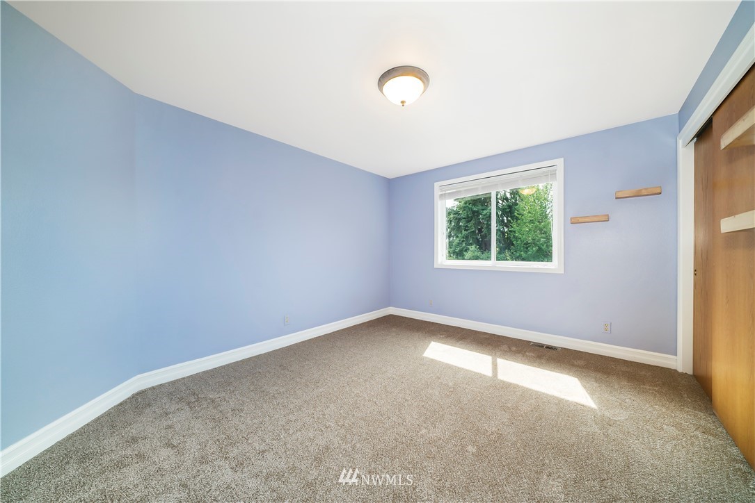 10101 Hart Road Southeast Olympia, WA 98501 - Photo 19 of 25 Gallery Image 19