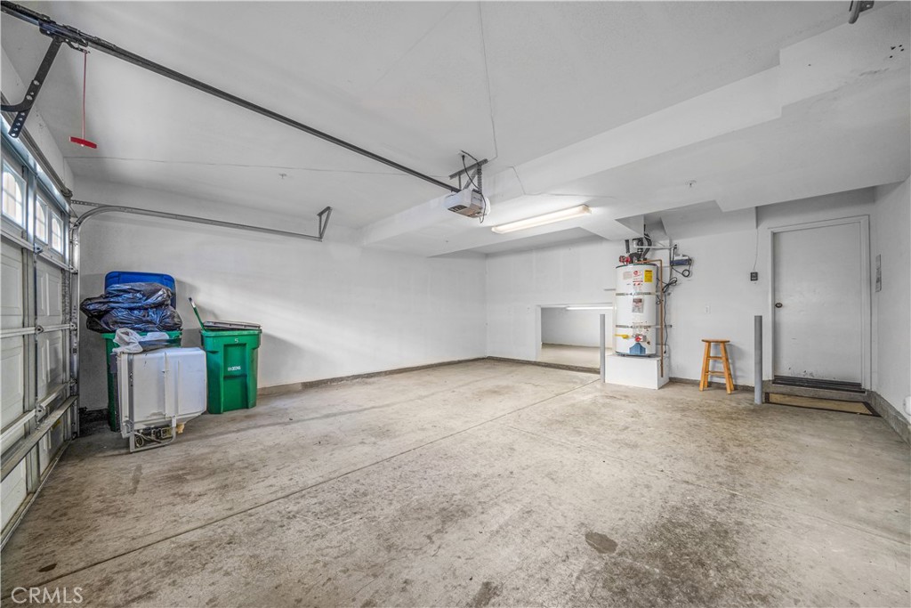 5 Arlington Street Ladera Ranch, CA 92694 - Photo 25 of 26 a view of a garage