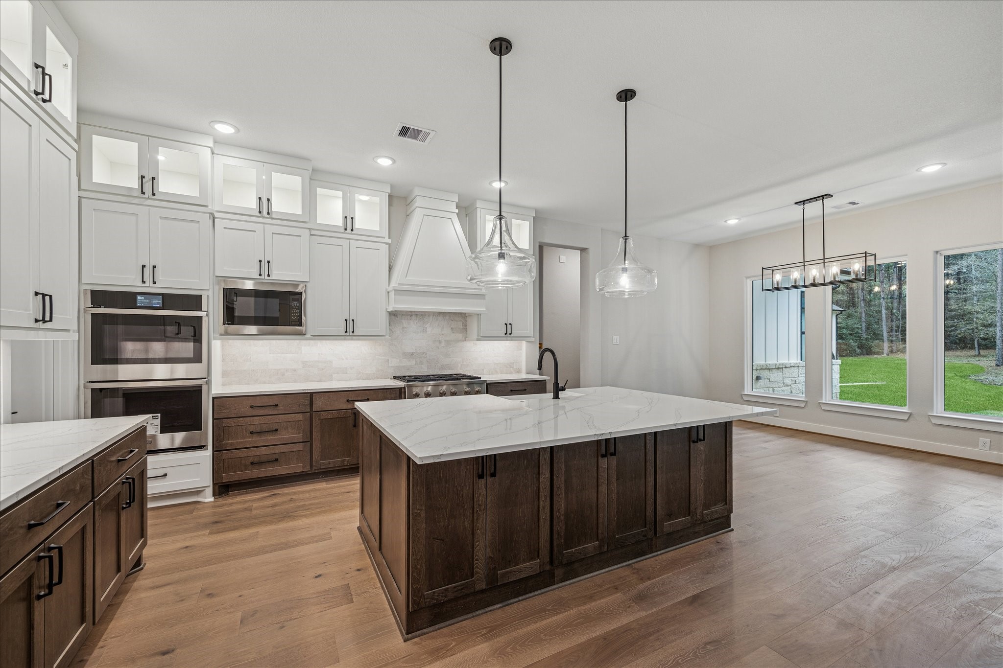 688 Lonestar Road Huntsville, TX 77340 - Photo 3 of 40