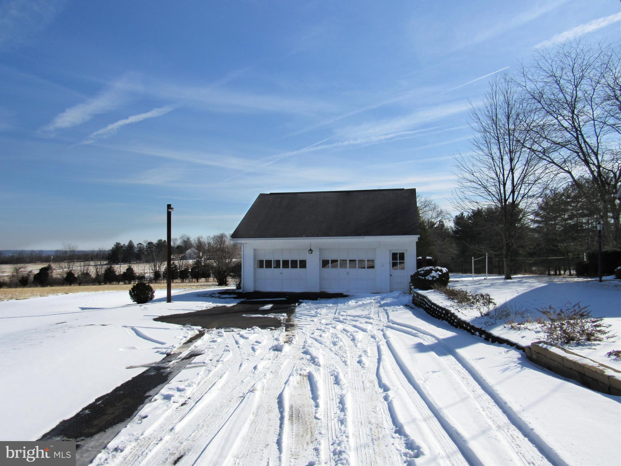 834 Layfield Road Perkiomenville, PA 18074 - Photo 3 of 26 Gallery Image 3