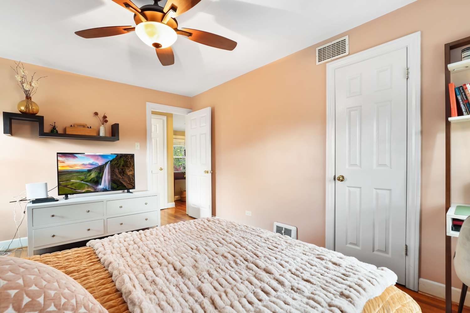 2357 South 3rd Avenue North Riverside, IL 60546 - Photo 11 of 28