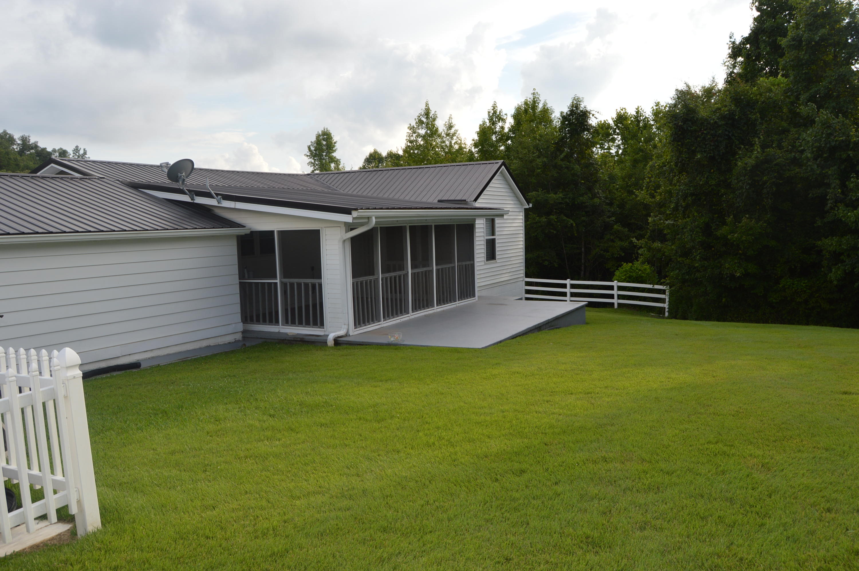 1138 Stanton Road Seymour, TN 37865 - Photo 3 of 21 DSC_3801 - Copy
