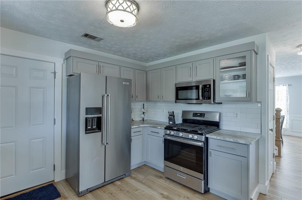 333 Twin Point Way Suwanee, GA 30024 - Photo 20 of 53