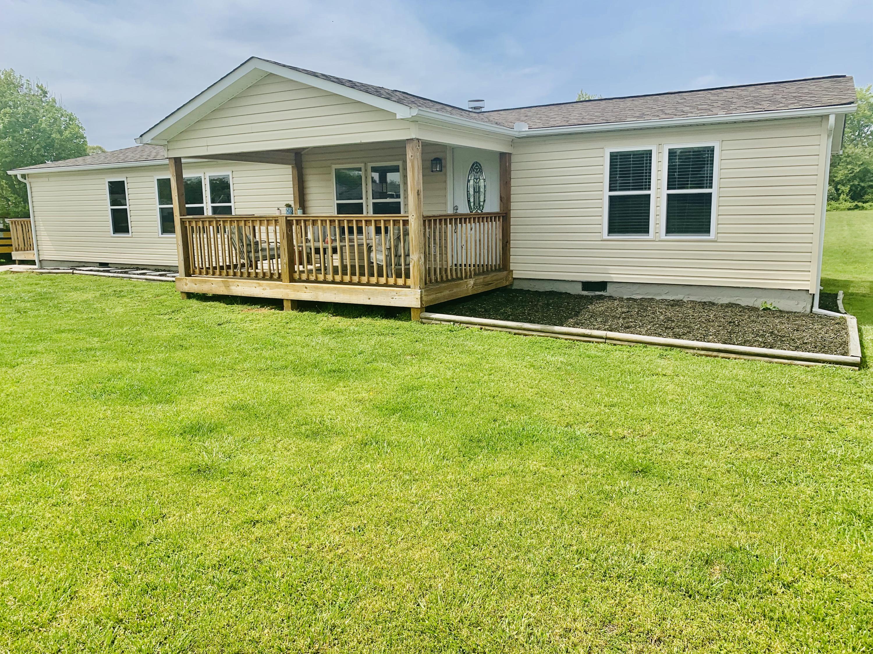 5267 Morganton Boulevard Greenback, TN 37742 - Photo 2 of 30 IMG-8086