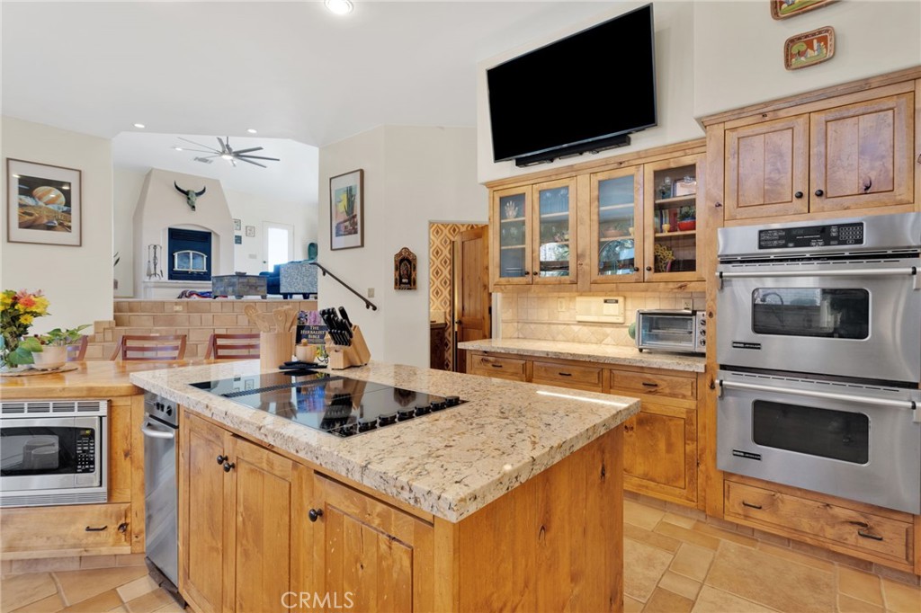 31024 Rabbit Springs Road Lucerne Valley, CA 92356 - Photo 11 of 75