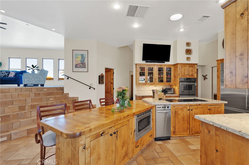 31024 Rabbit Springs Road Lucerne Valley, CA 92356 - Photo 16 of 75