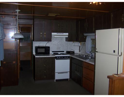 646 Frankfort Road Monaca, PA 15061 - Photo 4 of 8 Kitchen.