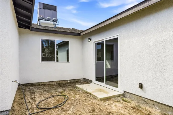 $425,000 | 2020 Aspen Street, Selma, CA 93662