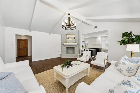 $669,000 | 10618 Bordley Drive, Houston, TX 77042