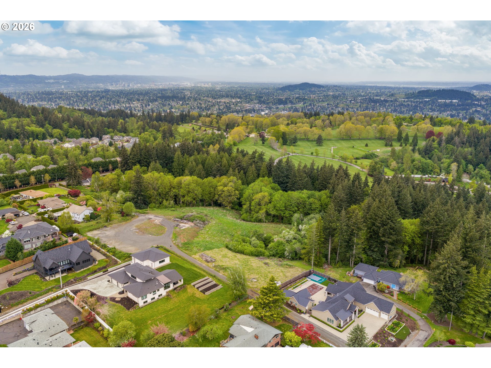 9431 Southeast Ridgecrest Court Happy Valley, OR 97086 - Photo 7 of 11