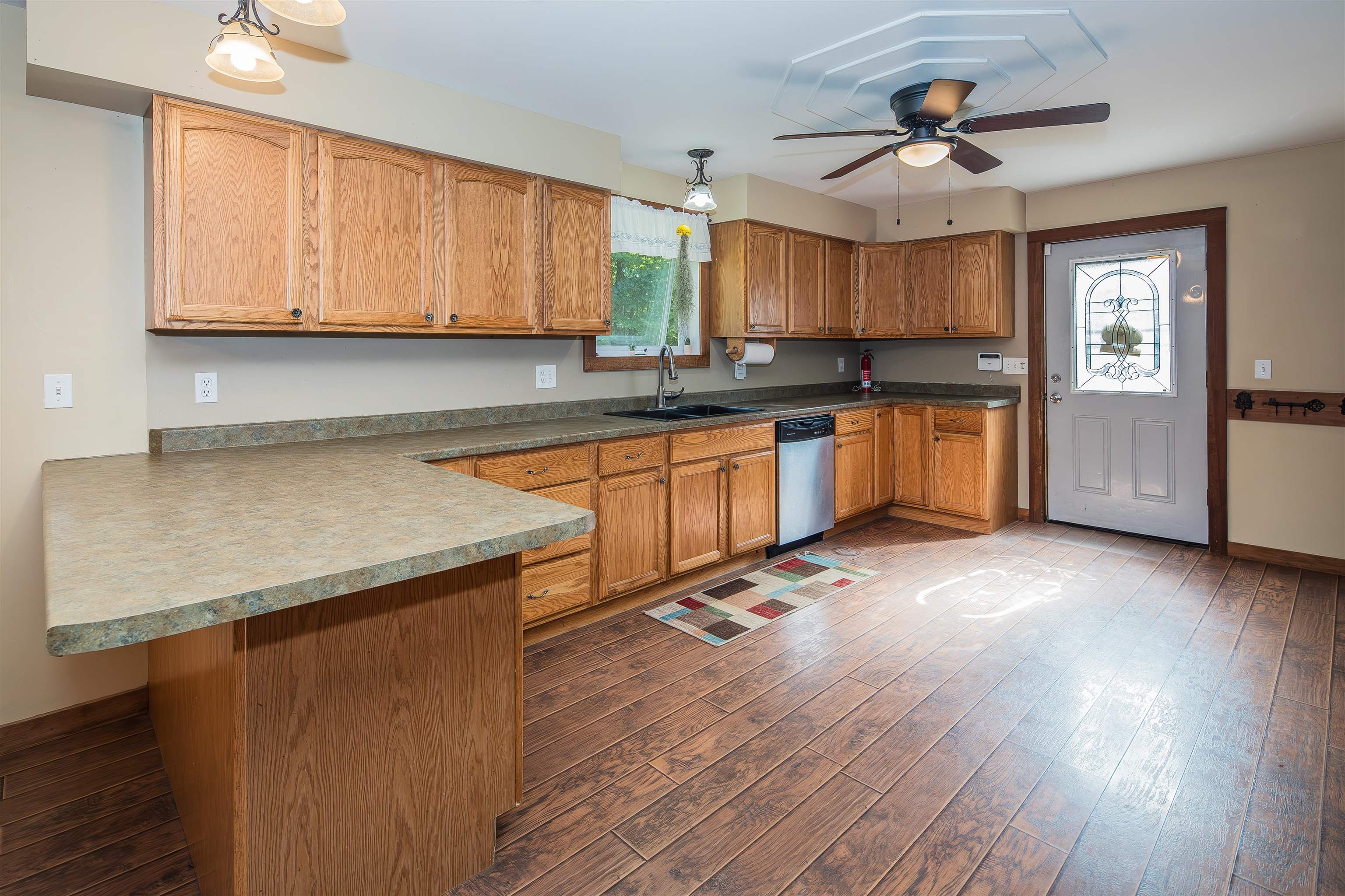 200 Chelsea Lane Poultney, VT 05764 - Photo 12 of 36 Gallery Image 12