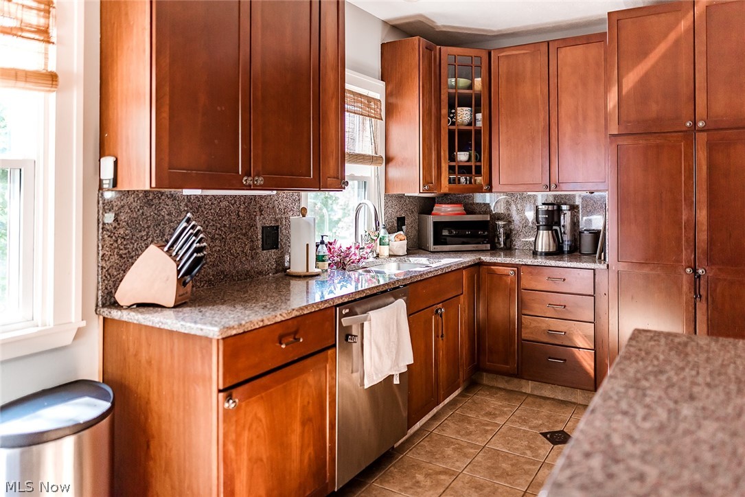 16619 West Park Road Cleveland, OH 44111 - Photo 14 of 35 Gallery Image 14