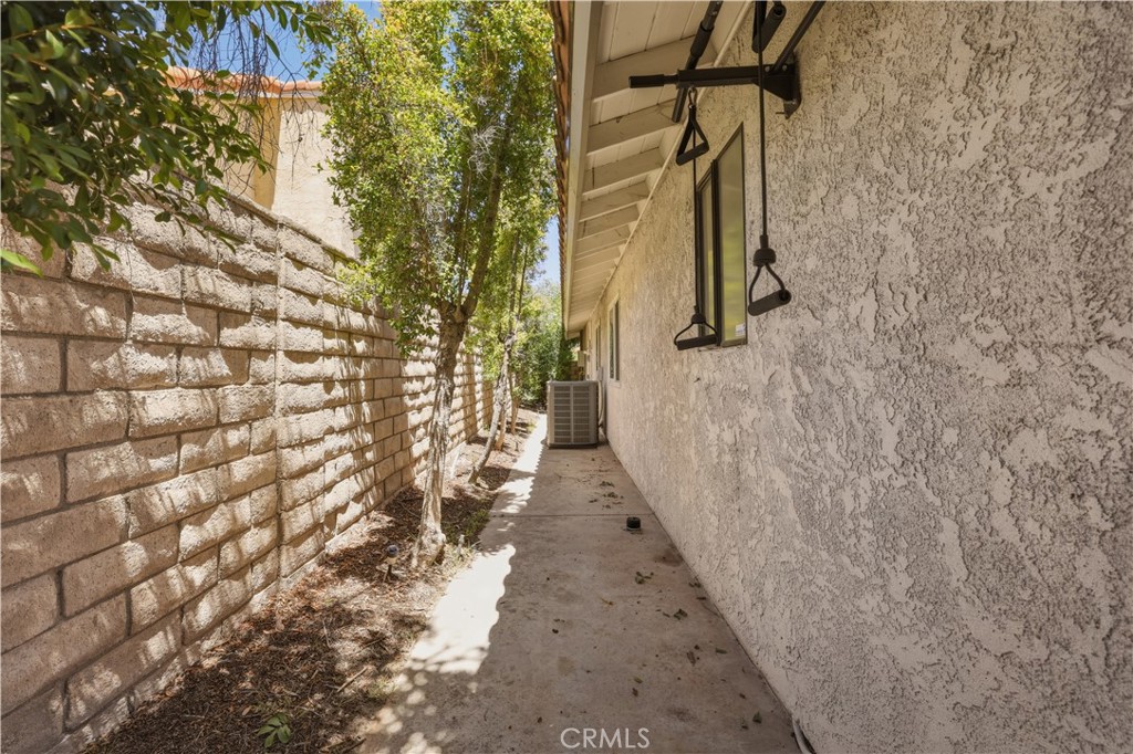 11841 Laughton Way Porter Ranch, CA 91326 - Photo 43 of 44