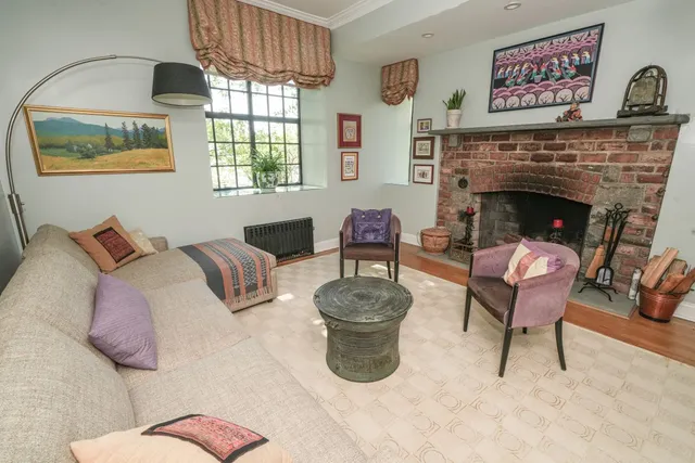 $649,000 | 2501 Palisade Avenue, Unit E3 | Spuyten Duyvil