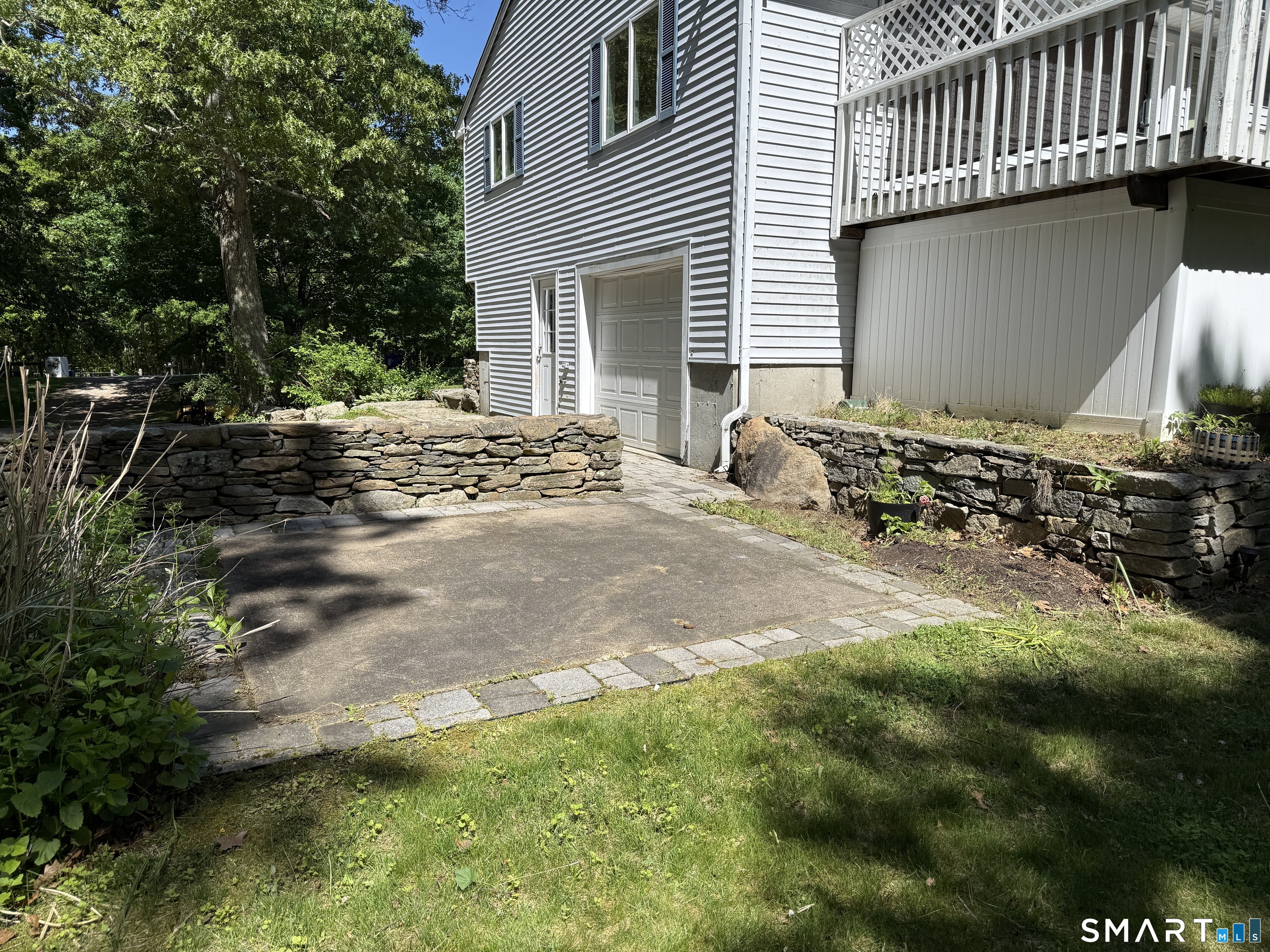 308 Noank Ledyard Road Groton, CT 06355 - Photo 35 of 38
