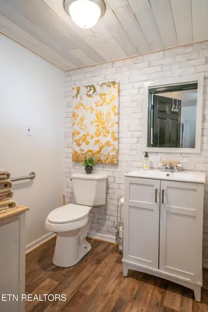 $384,900 | 714 East Jefferson Street, Jefferson City, TN 37760