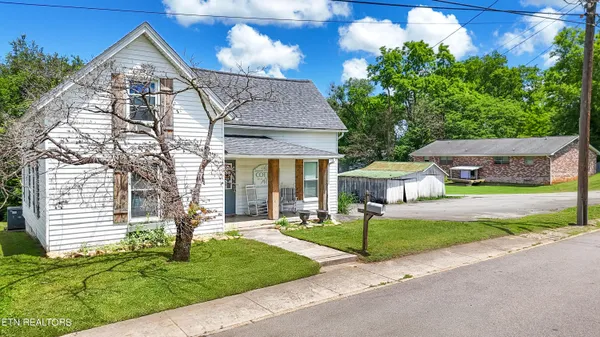$384,900 | 714 East Jefferson Street, Jefferson City, TN 37760