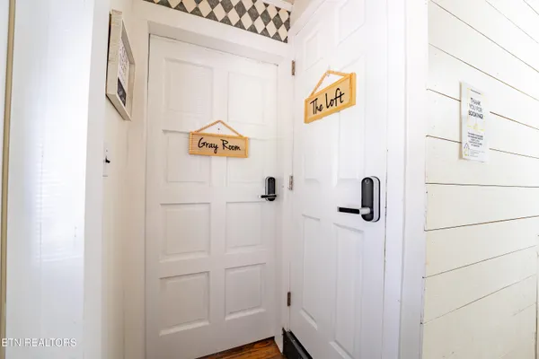 $384,900 | 714 East Jefferson Street, Jefferson City, TN 37760